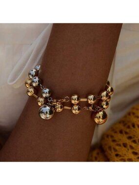 Elegant Two-Tone Beaded Bracelet Q27